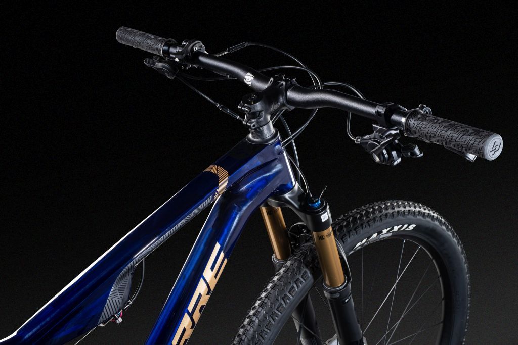 Lapierre XRM 8.9 - translucent blue - glossy